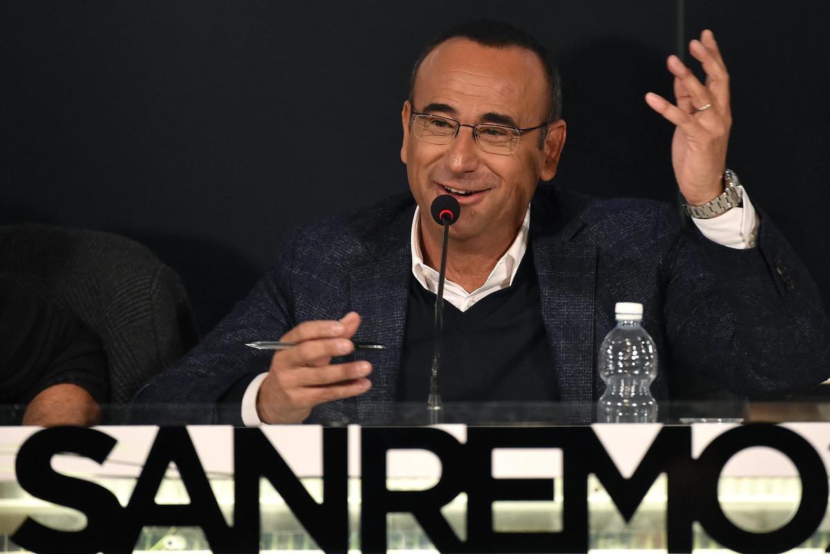 Juventus-Napoli, Carlo Conti ci prova: «Guardate il Festival di Sanremo»