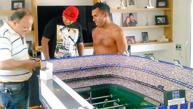 Ecco il biliardino di Tevez a forma di Bombonera