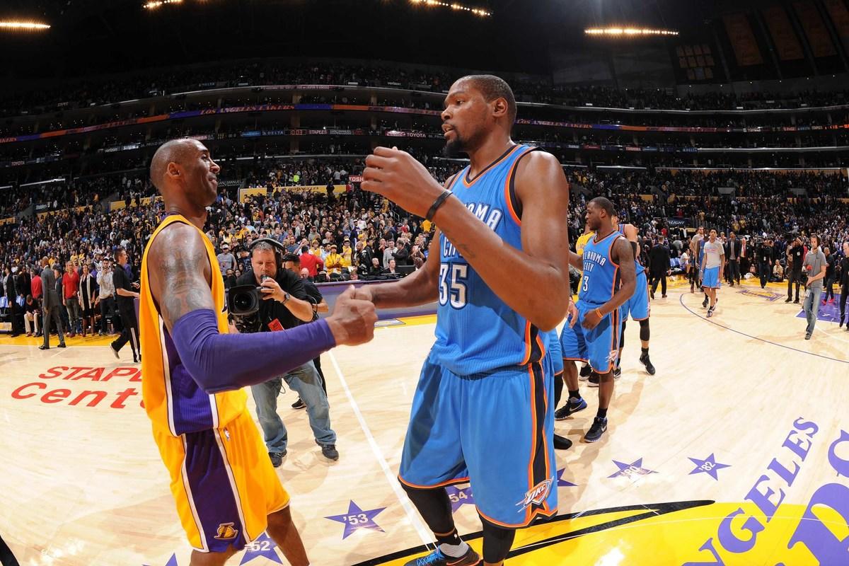 Ultima recita per Kobe, l'emozione di Durant