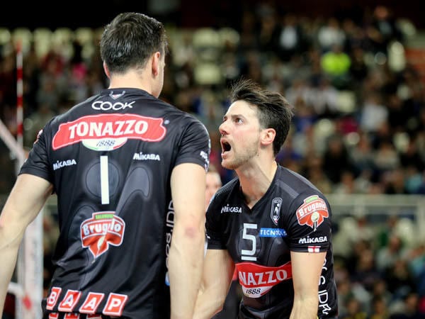 Modena ancora in vetta. Padova che colpaccio con Verona