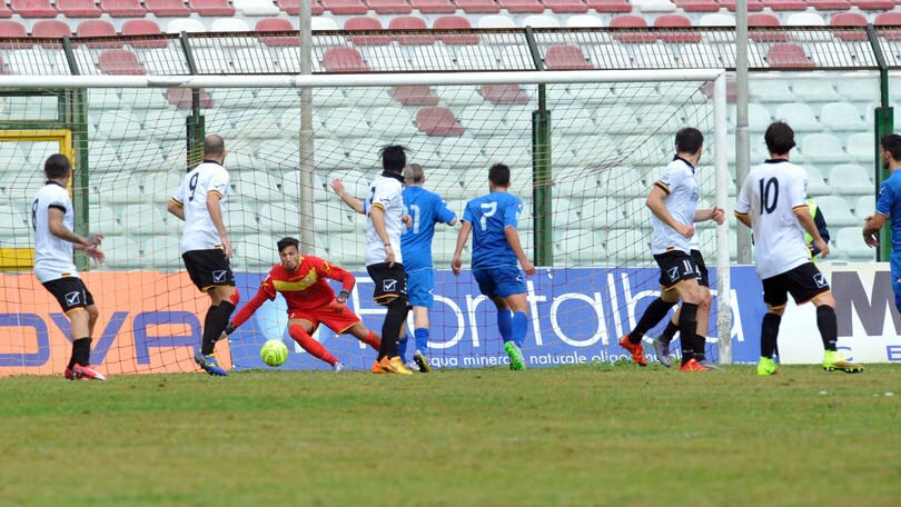 Lega Pro, Messina-Paganese: Stracuzzi caccia il suo portiere. L'ombra delle scommesse