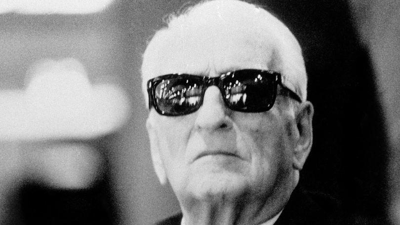 Auguri a Enzo Ferrari, dal sogno alla leggenda