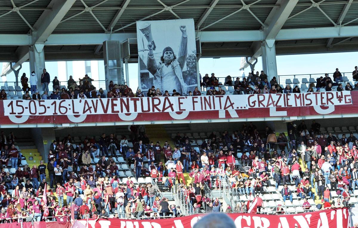 Torino, i tifosi a Ventura: «L'avventura è finita!»
