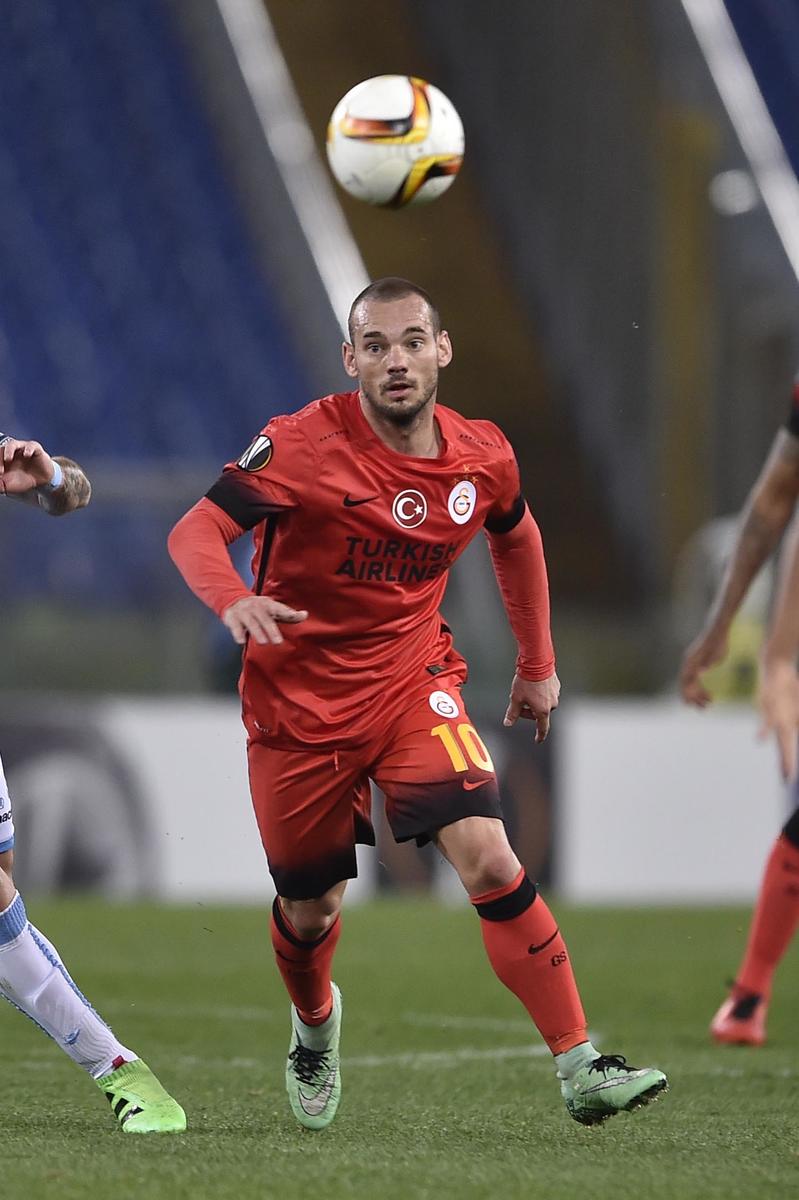 Uefa: Galatasaray escluso dalle coppe europee per un anno