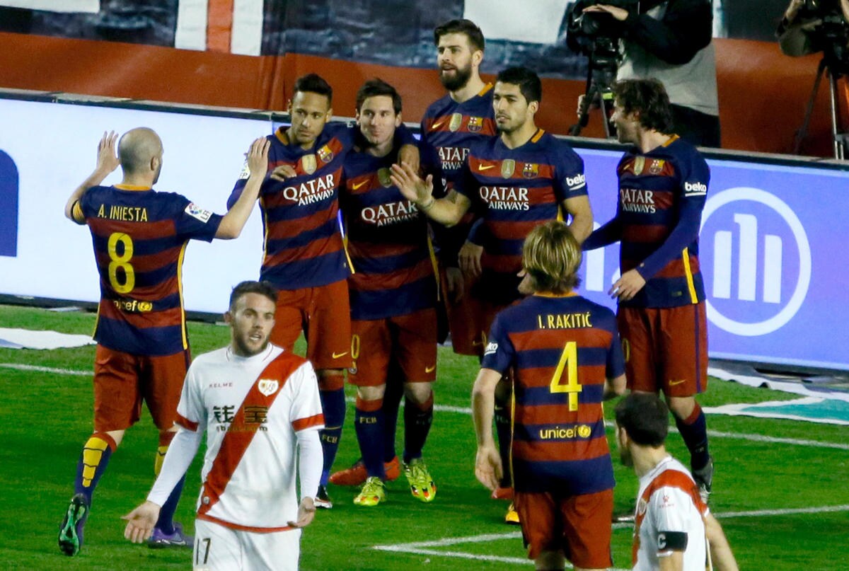 Calcio, il Barcellona punta il record della Juve di Conte