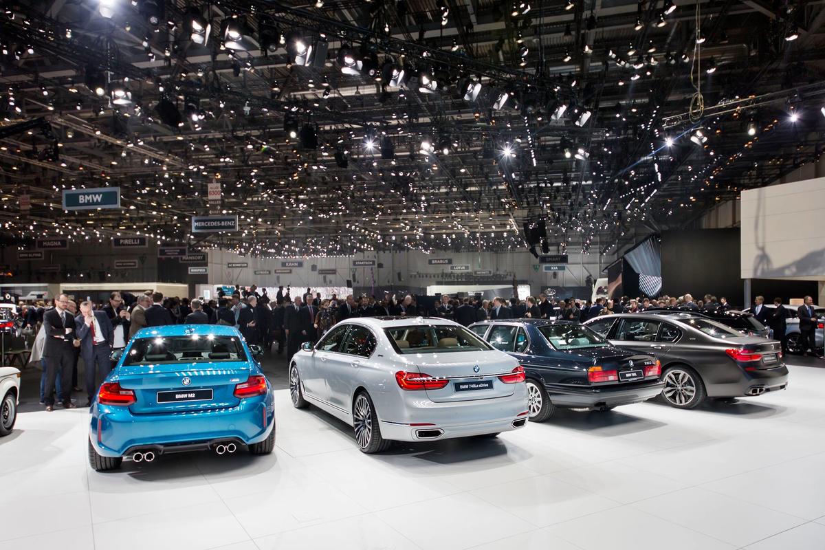 BMW e la strategia ibrida, arrivano le iPerformance