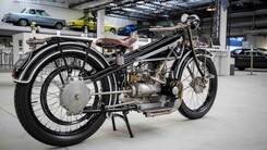 BMW, 100 anni e non sentirli
