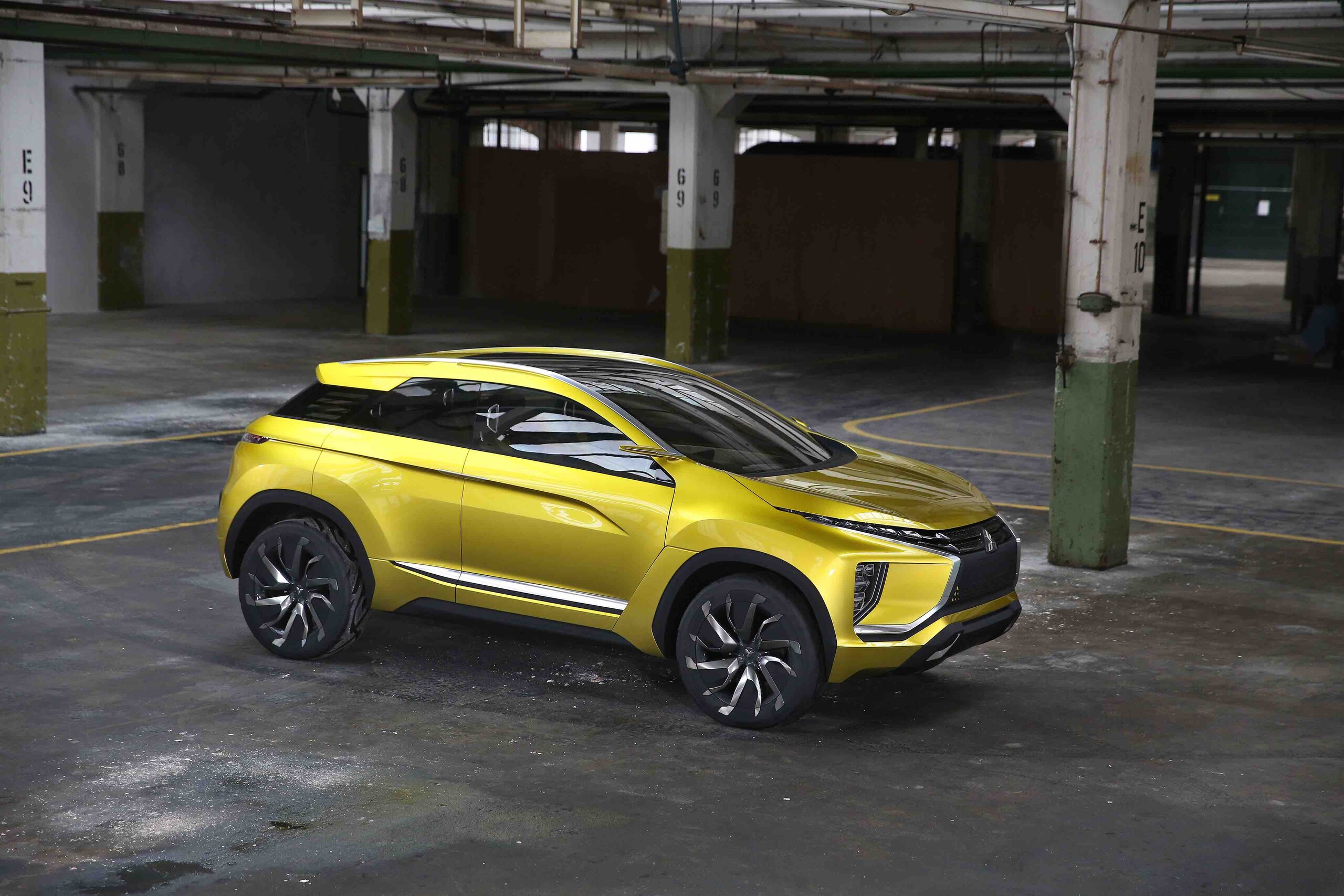 Mitsubishi eX Concept: 400 km di autonomia per il SUV “green”