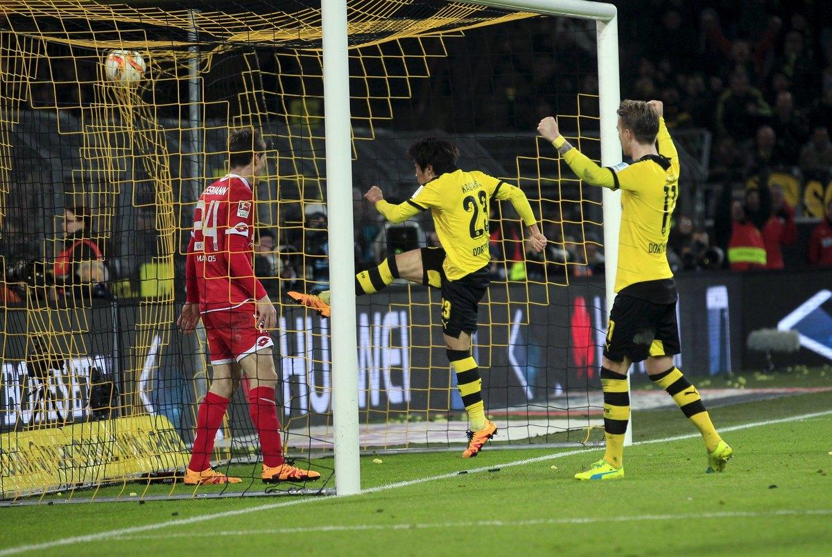 Bundesliga: Borussia Dortmund-Mainz 2-0, Reus e Kagawa