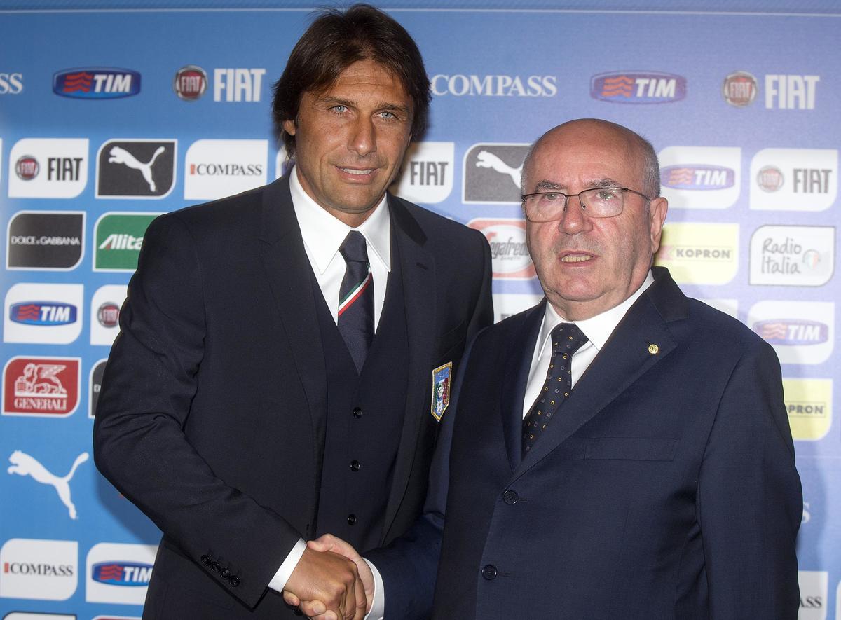 Calciomercato: «Oggi Conte comunicherà a Tavecchio il trasferimento al Chelsea»