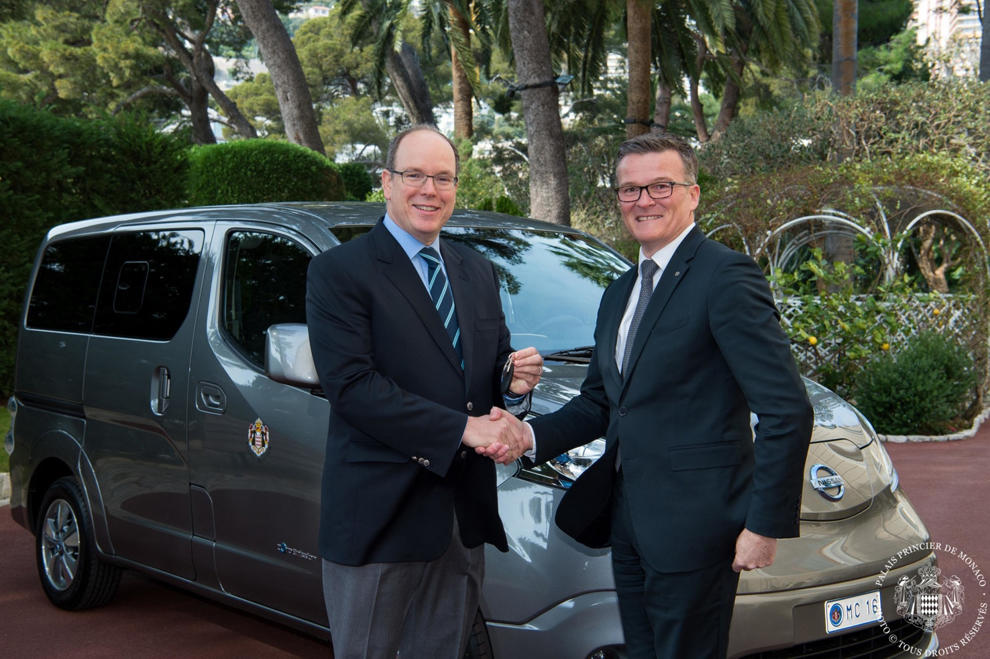 Nissan: due e-NV200 per il Principe Alberto II