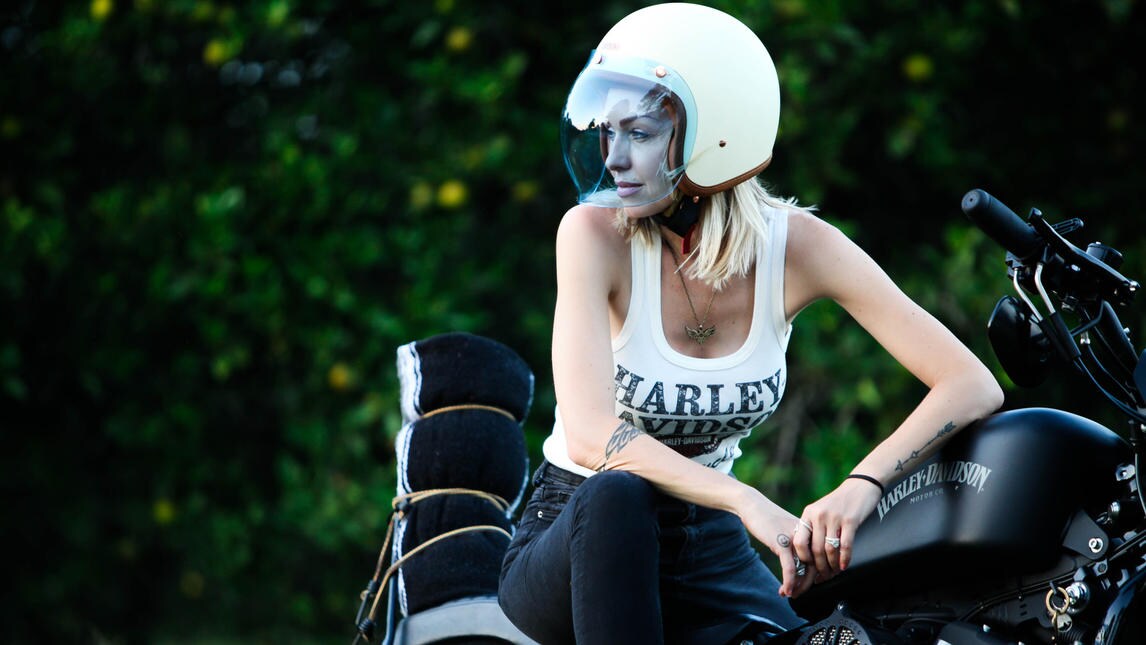 Iron Lilies, il motoclub delle donne