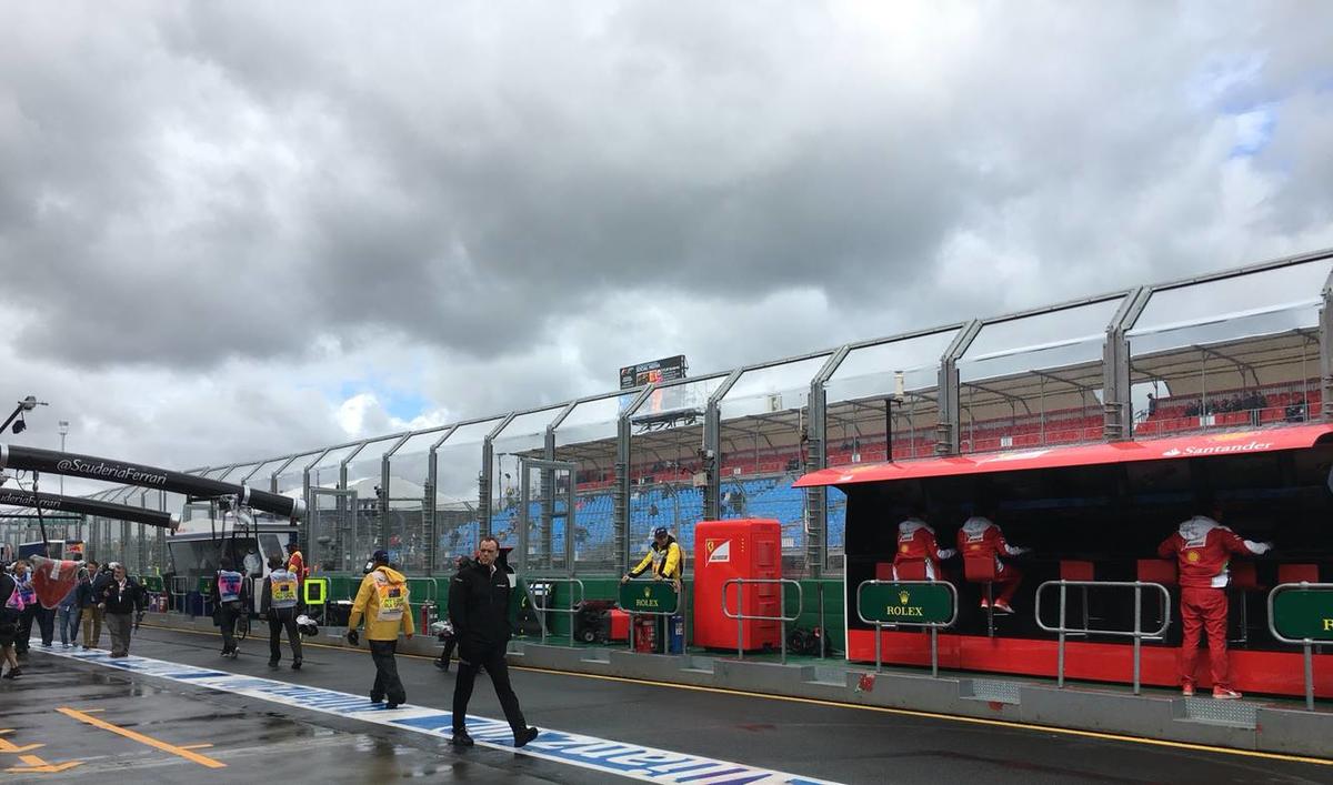 F1 Australia, prime libere nel segno della pioggia