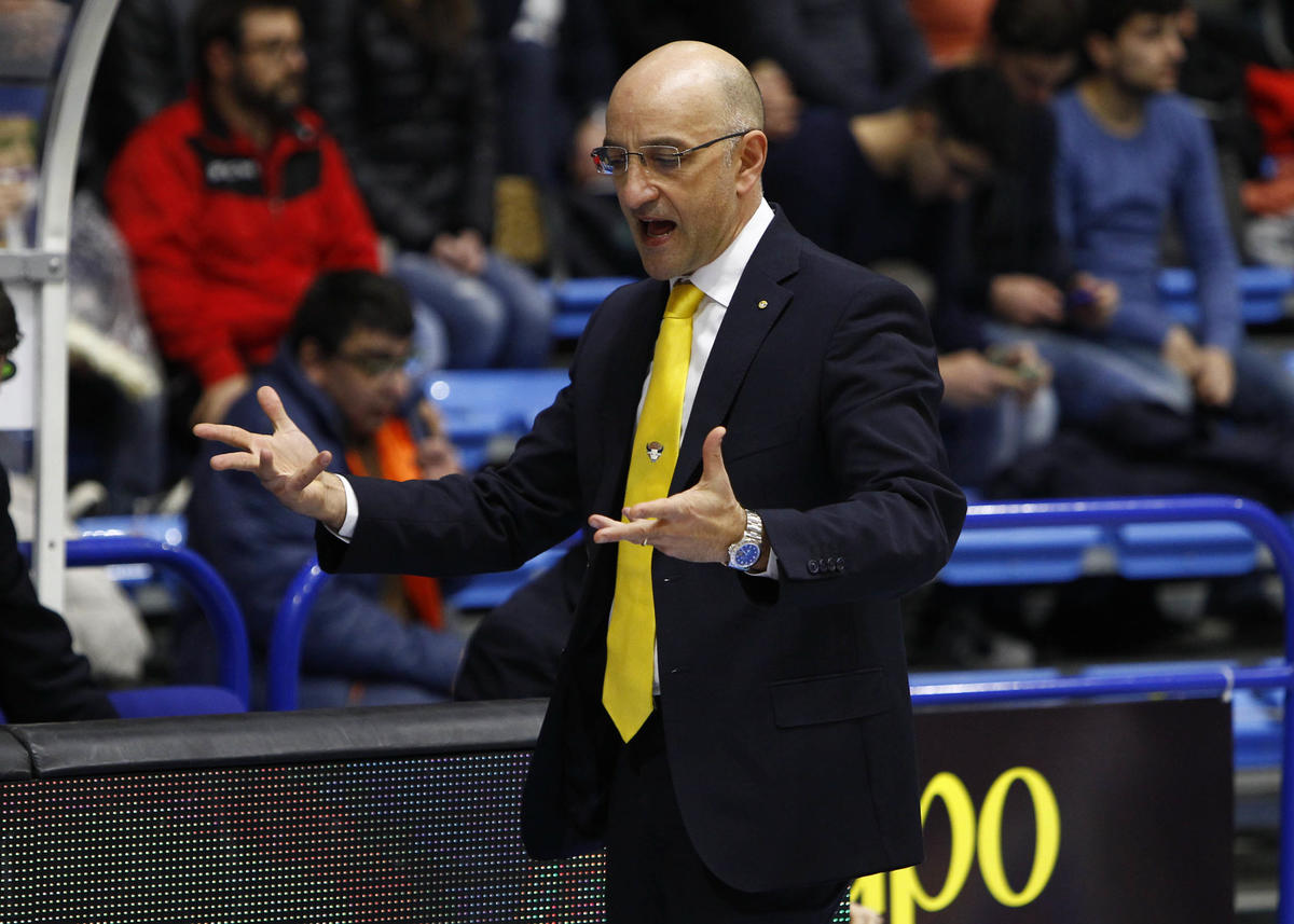 Basket Serie A, Forni sveglia Torino