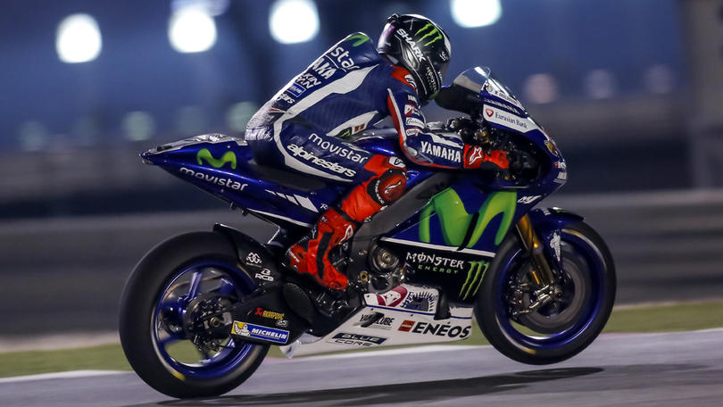 MotoGP Qatar: Lorenzo-Rossi-Marquez, inizia la sfida – LIVE