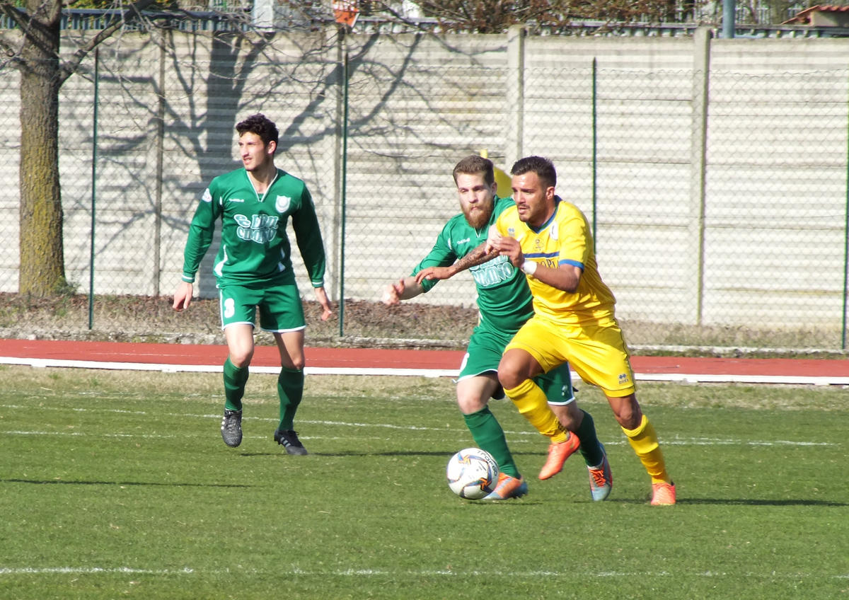 Serie D - E' fuga Bellinzago, ma che fatica