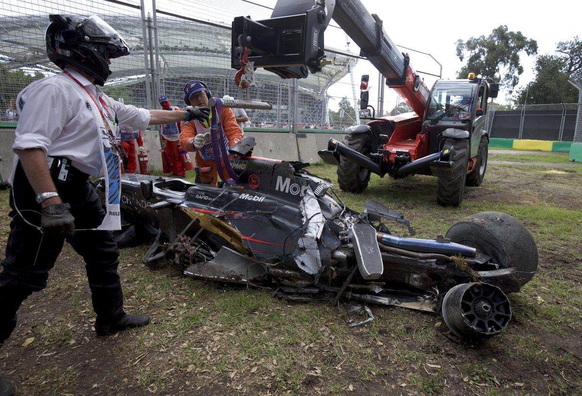 F1, Mosley: «Alonso miracolato, 15 anni fa non sarebbe sopravvissuto»