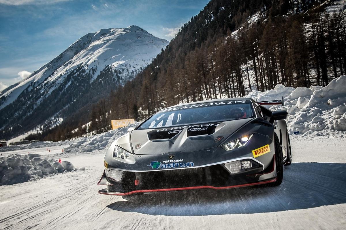 Lamborghini Huracan, uragano sulla neve in attesa del Trofeo
