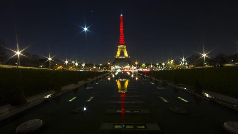 Attentati Bruxelles, da Roma a Parigi, i monumenti si illuminano con i colori del Belgio