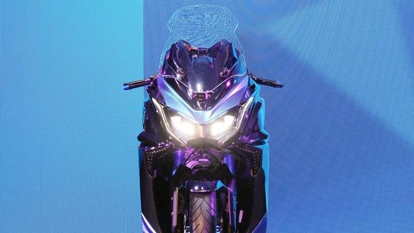 Kymco lancia l'anti TMax: è “l’italiano” K50