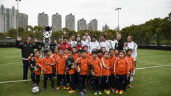 Juventus Legends, l'allenamento a Shanghai con i bambini cinesi