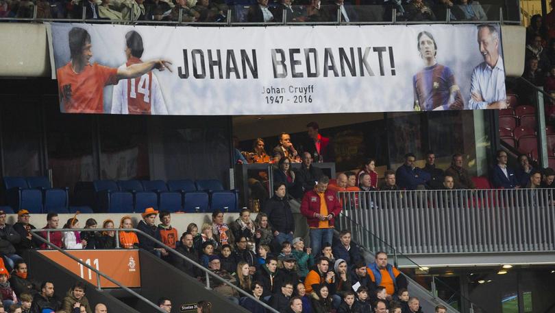 Amichevoli, Olanda-Francia 2-3: brividi al 14' per il ricordo di Cruijff. Vince la Bosnia, Portogallo ko