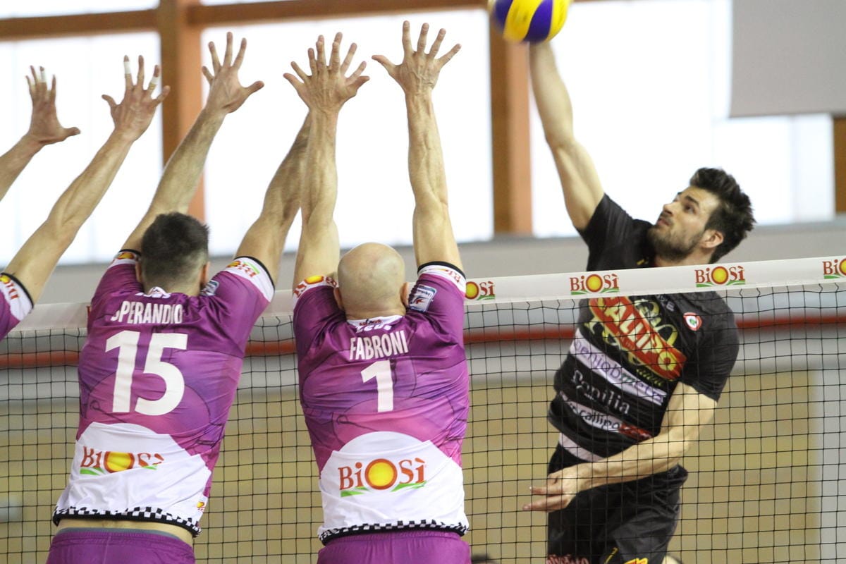 Vibo Valentia vince la regular season di A2. Via ai playoff