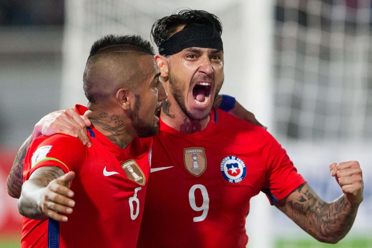 Vidal super, doppietta con il Cile. Cuadrado versione assistman