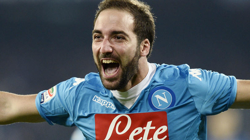 Calciomercato, il Napoli blinda Higuain e Insigne
