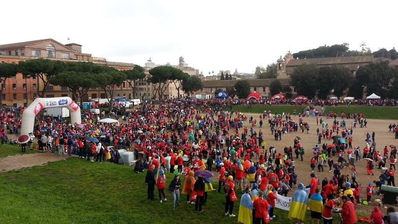 Roma Fun Run, migliaia di partecipanti: 4 km di festa nel cuore della capitale