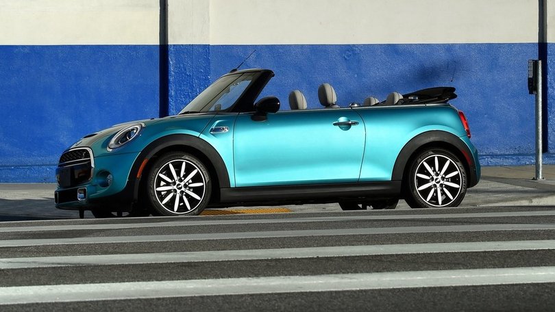 Mini Cabrio Cooper S: sognando California