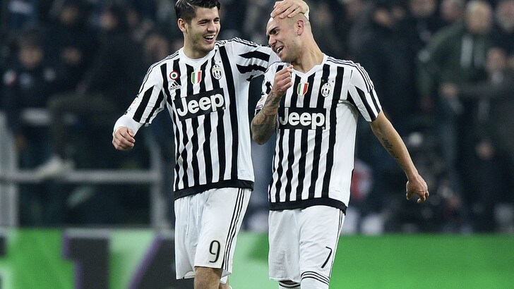 Juventus, Allegri scalda Zaza. Sprint a 3 con Mandzukic e Morata