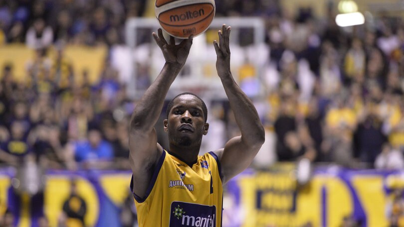 Basket Serie A, Dyson da eroe a "nemico"