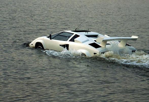 Lamborghini Countach anfibia su e-bay per 23.600 euro