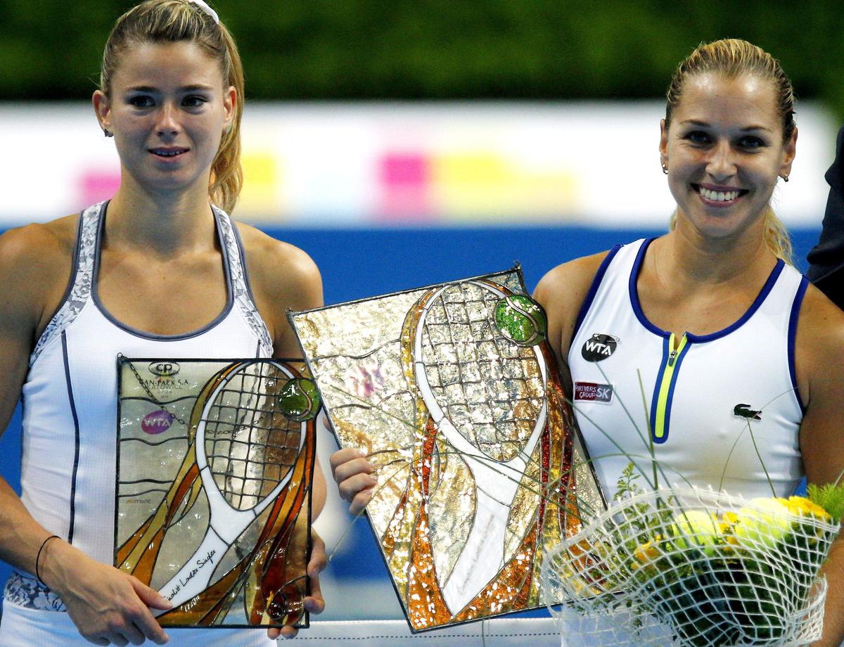 Tennis, Katowice stregata per Camila Giorgi: terza finale di fila persa