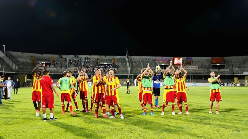 Lega Pro pari Cosenza-Benevento. Mazzeo replica a Cavallaro