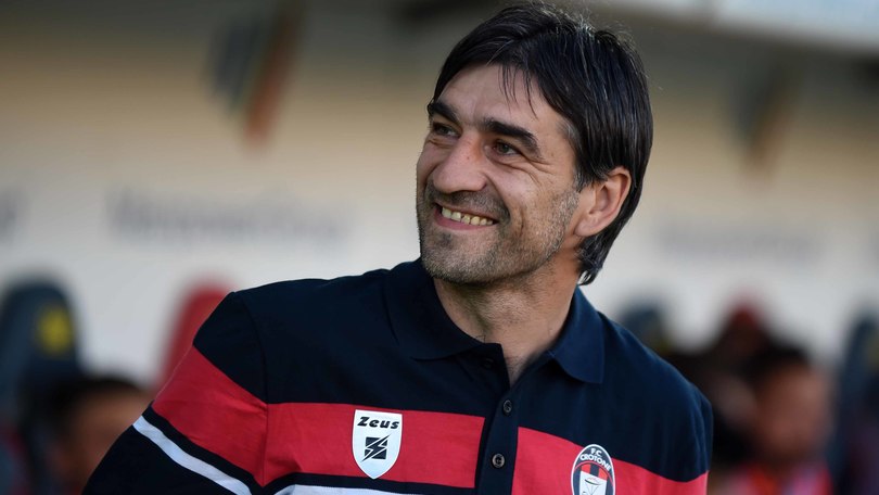 Diretta Cesena-Crotone, probabili formazioni e tempo reale