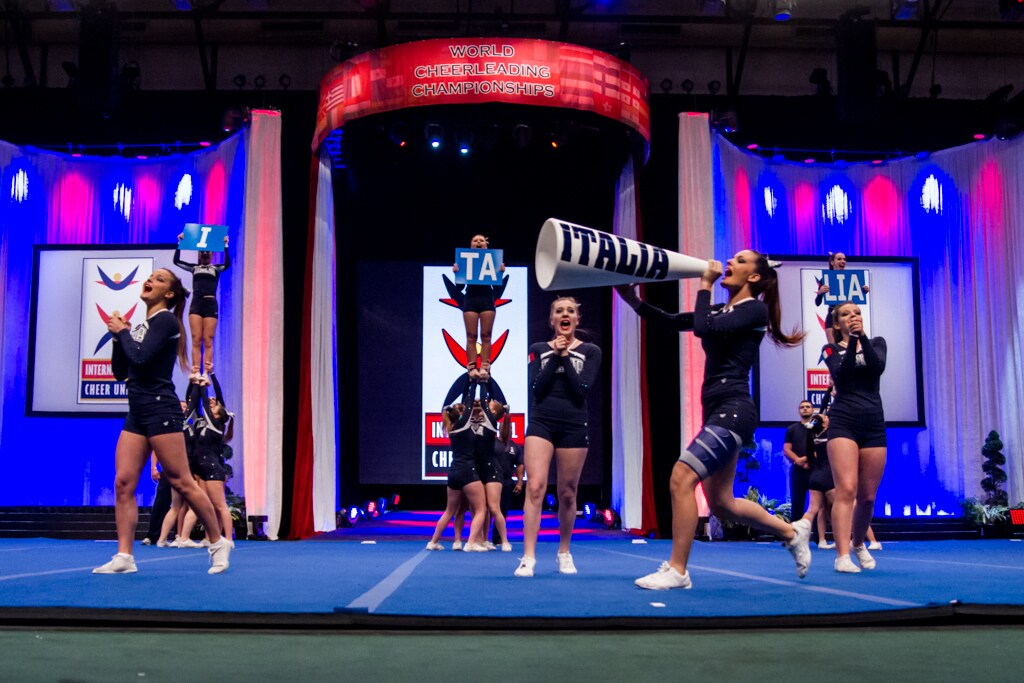 Mondiali di cheerleading: l'emozione è azzurra
