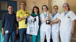 La coppa di Rossi all'Ospedale dei Bambini