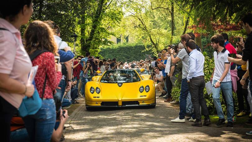 Le immagini del Cars and Coffee Brescia 2016