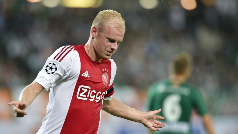 Calciomercato, Klaassen gela il Napoli: «Voglio restare all'Ajax»