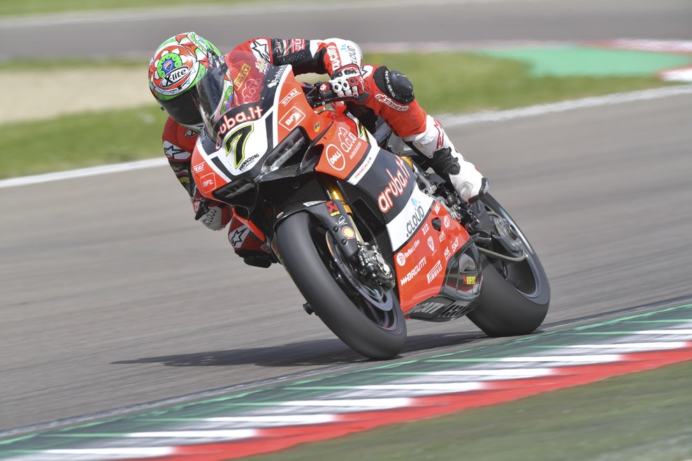 Ducati show a Imola: Davies fa doppietta in SBK