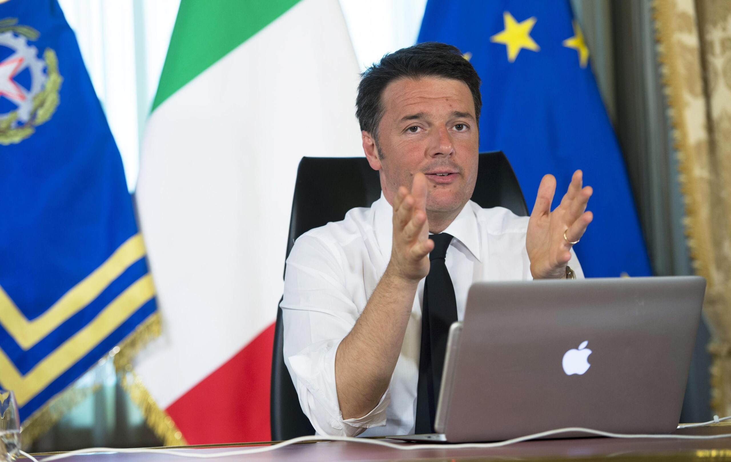 Via il bollo e su le accise, ecco l'ultima idea di Renzi