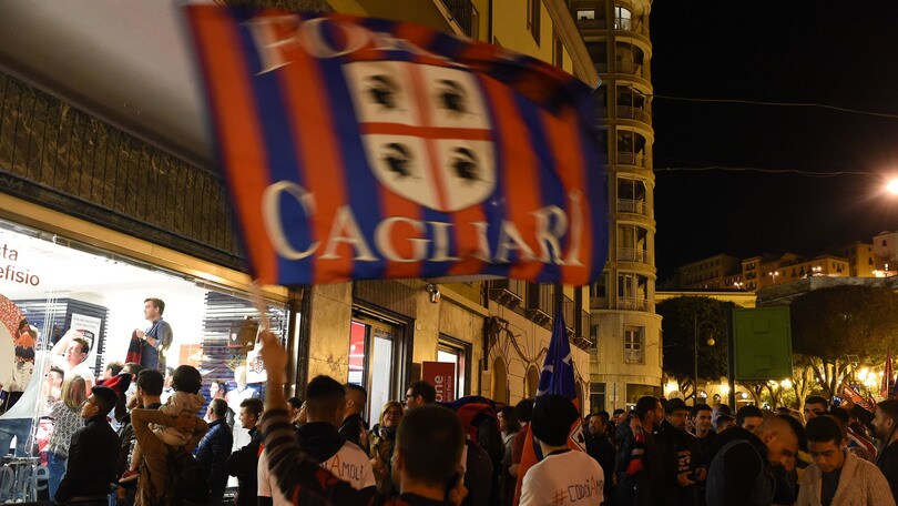Cagliari, notte di festa per la Serie A. Giulini: «Voltiamo pagina»