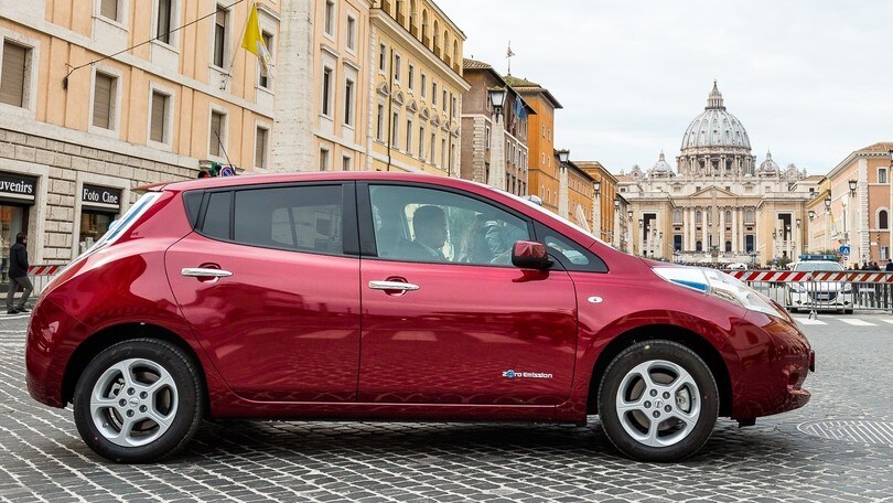 Nuova Nissan Leaf, con 250 km la vita è facile: la prova