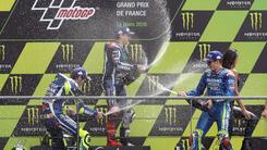 MotoGp, Lorenzo vince a Le Mans. Rossi secondo