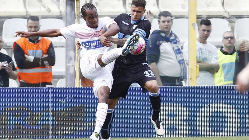 Serie A Carpi, fermi ai box Mbakogu e Bianco