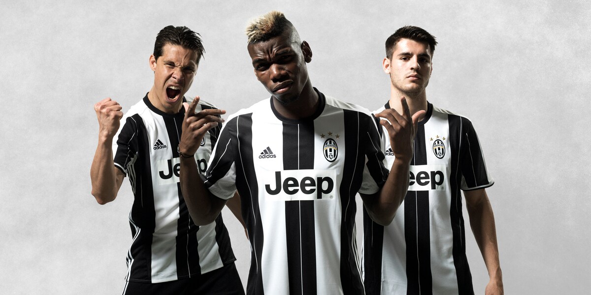 Juventus, ecco le foto ufficiali delle nuove maglie