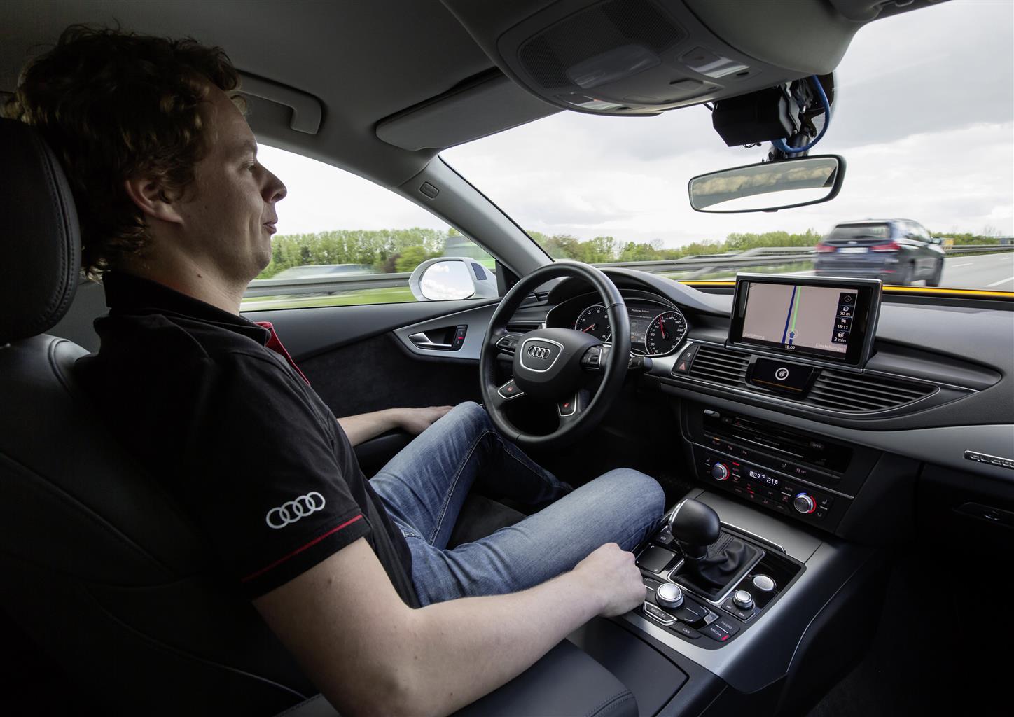 Audi, la guida autonoma è "sensibile"