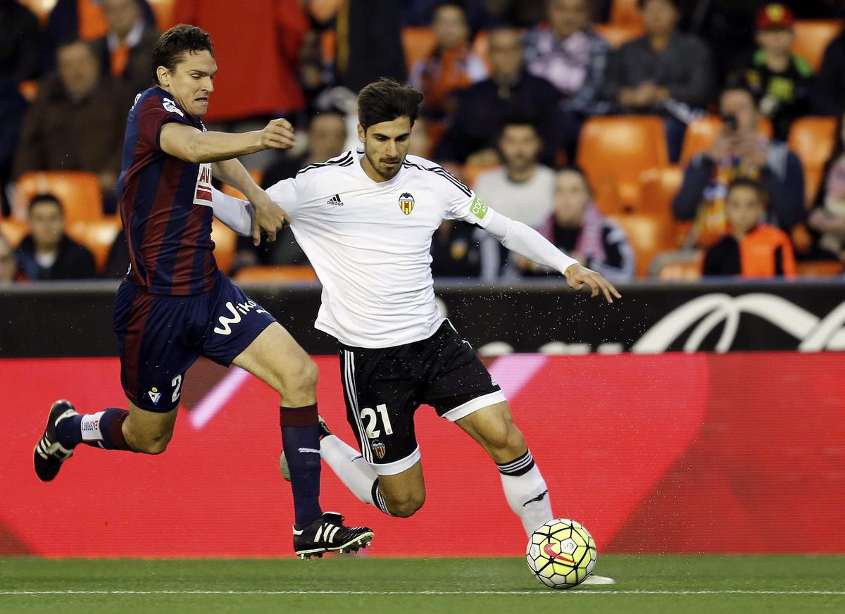 Calciomercato, Juventus-André Gomes: bisogna chiudere subito